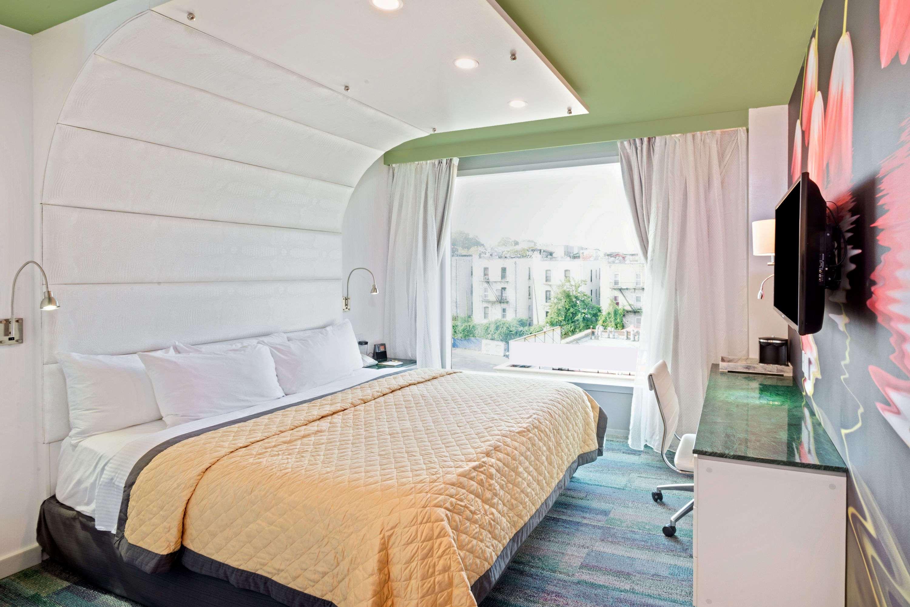 Wyndham Garden Brooklyn Sunset Park Hotel New York Exterior photo