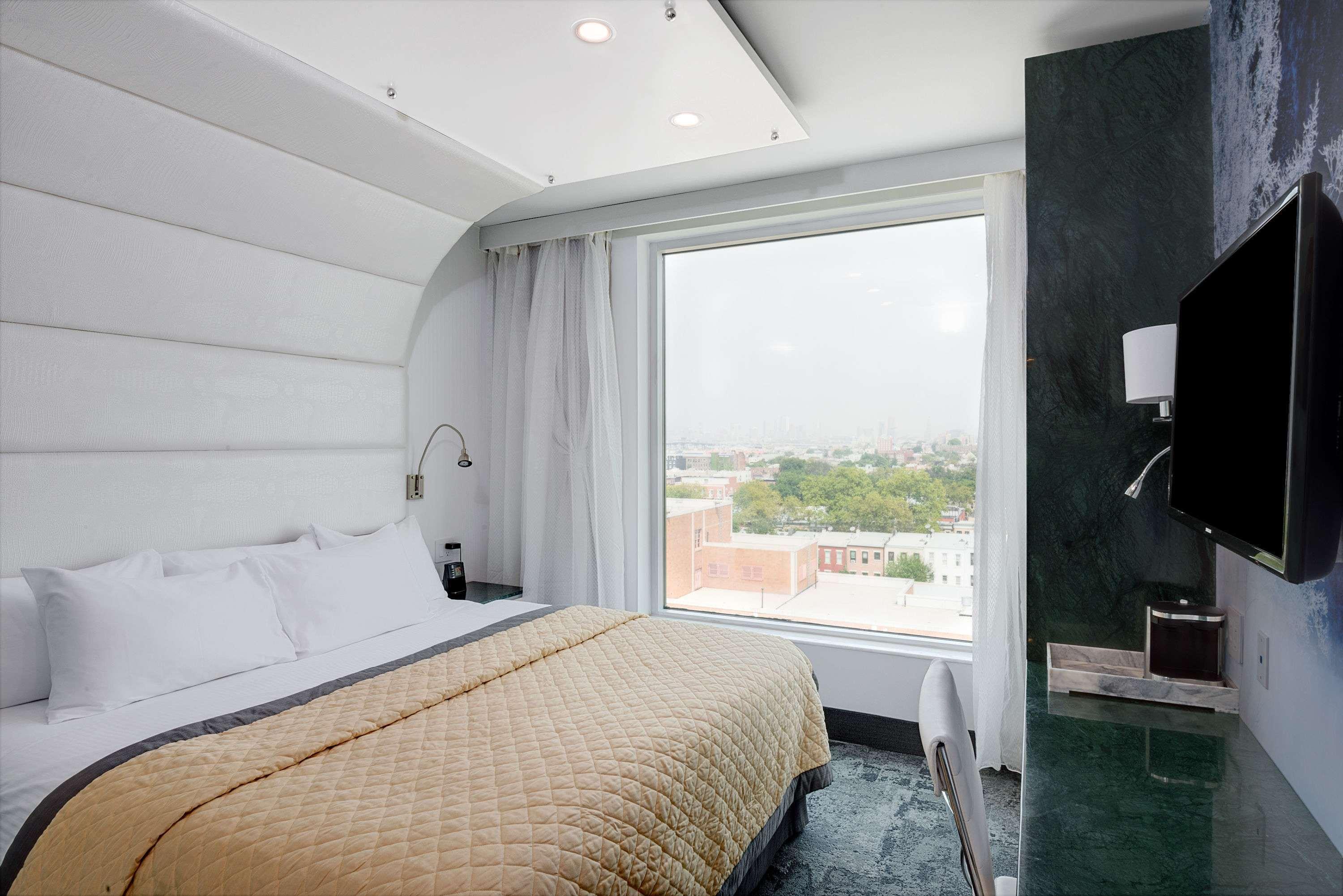 Wyndham Garden Brooklyn Sunset Park Hotel New York Exterior photo